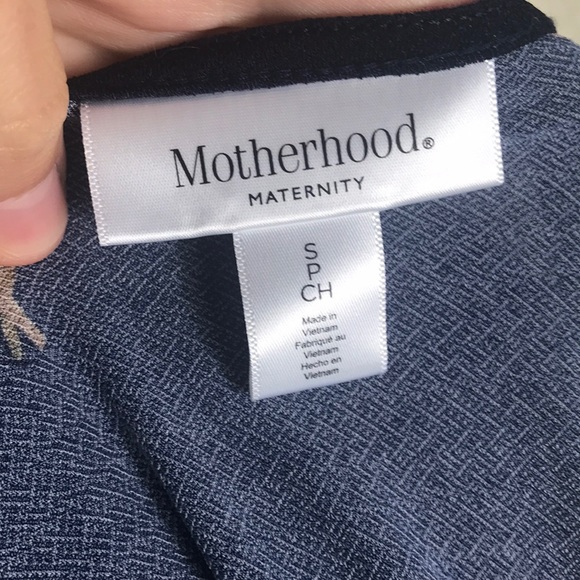 🌻 3/25 🌻 Motherhood Maternity Navy Floral Blouse - Picture 6 of 7